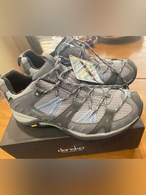 Merrell Gore-Tex Women's Hiking Shoes Gray Black Blue Size 8 Medium